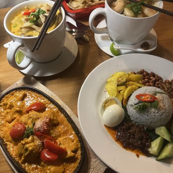 WAU - Updated March 2026 - 103 Photos & 44 Reviews - Zeedijk ...